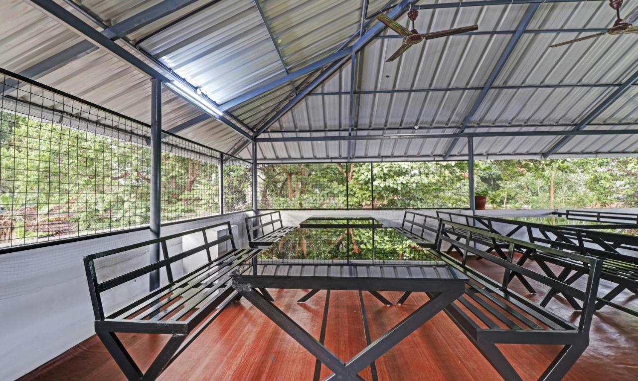 Nirupama,Hotel Aluva 700 Mtr From Aluva Railway Station Alwaye Exteriér fotografie