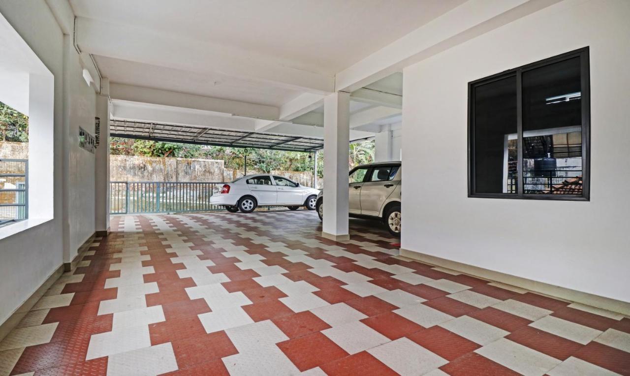 Nirupama,Hotel Aluva 700 Mtr From Aluva Railway Station Alwaye Exteriér fotografie