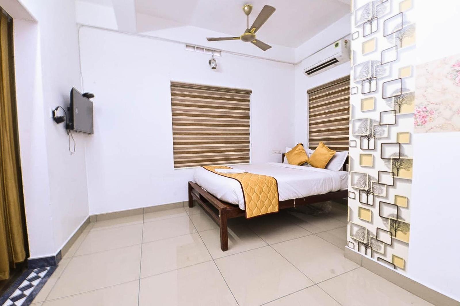 Nirupama,Hotel Aluva 700 Mtr From Aluva Railway Station Alwaye Exteriér fotografie